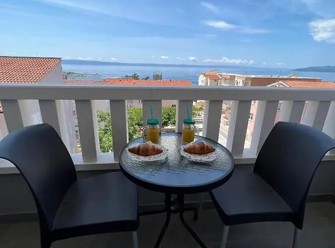 Nova With Pool شقة *