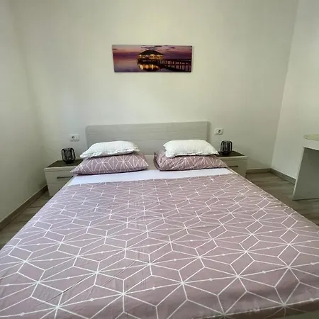 Nova With Pool Appartement Makarska